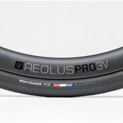 BONTRAGER Pneu R2 Hard-Case Lite 700x28 -Vittoria Soldes pn r2 hard case lite 700x28c 21 2